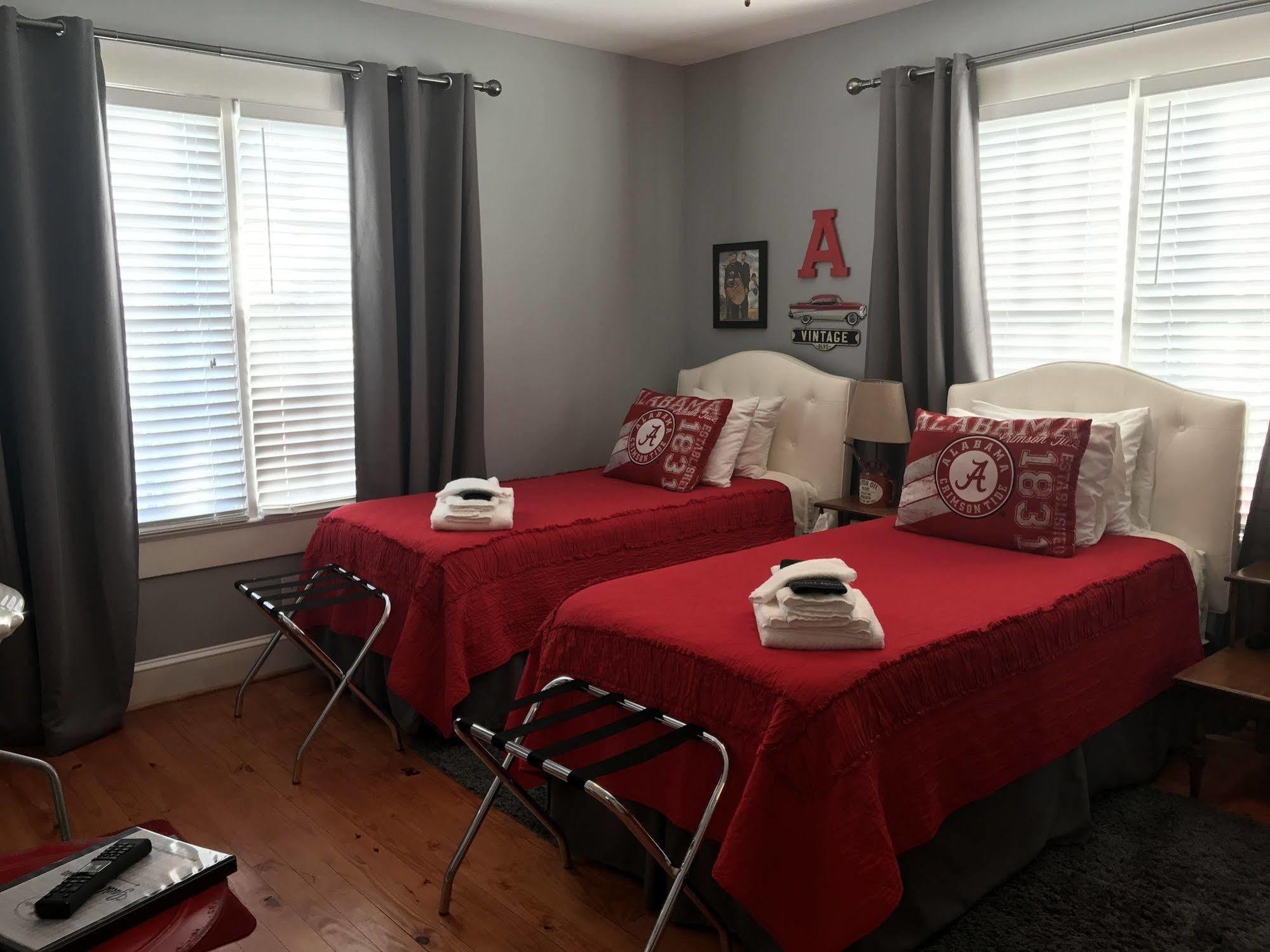 Bama Bed And Breakfast - Chimes Suite Tuscaloosa Extérieur photo
